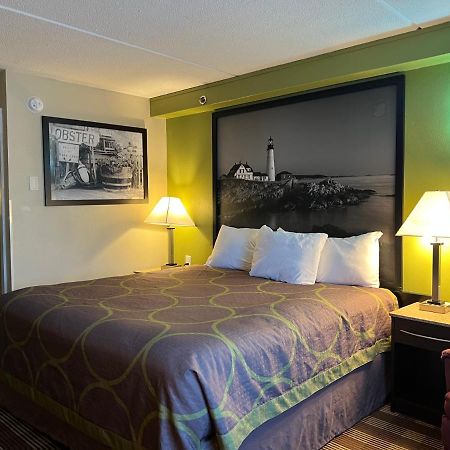 Super 8 By Wyndham Bangor Otel Dış mekan fotoğraf