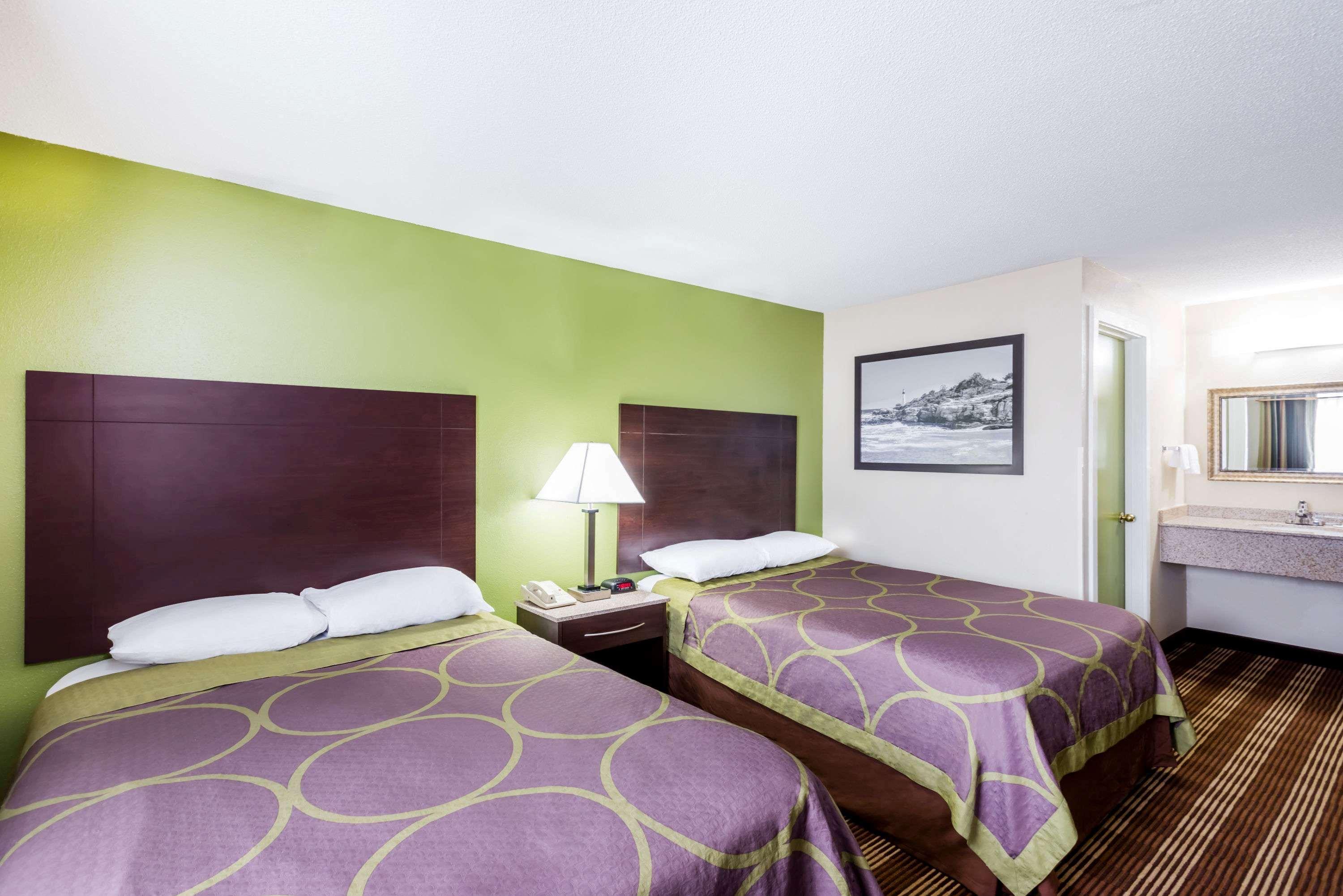 Super 8 By Wyndham Bangor Otel Dış mekan fotoğraf