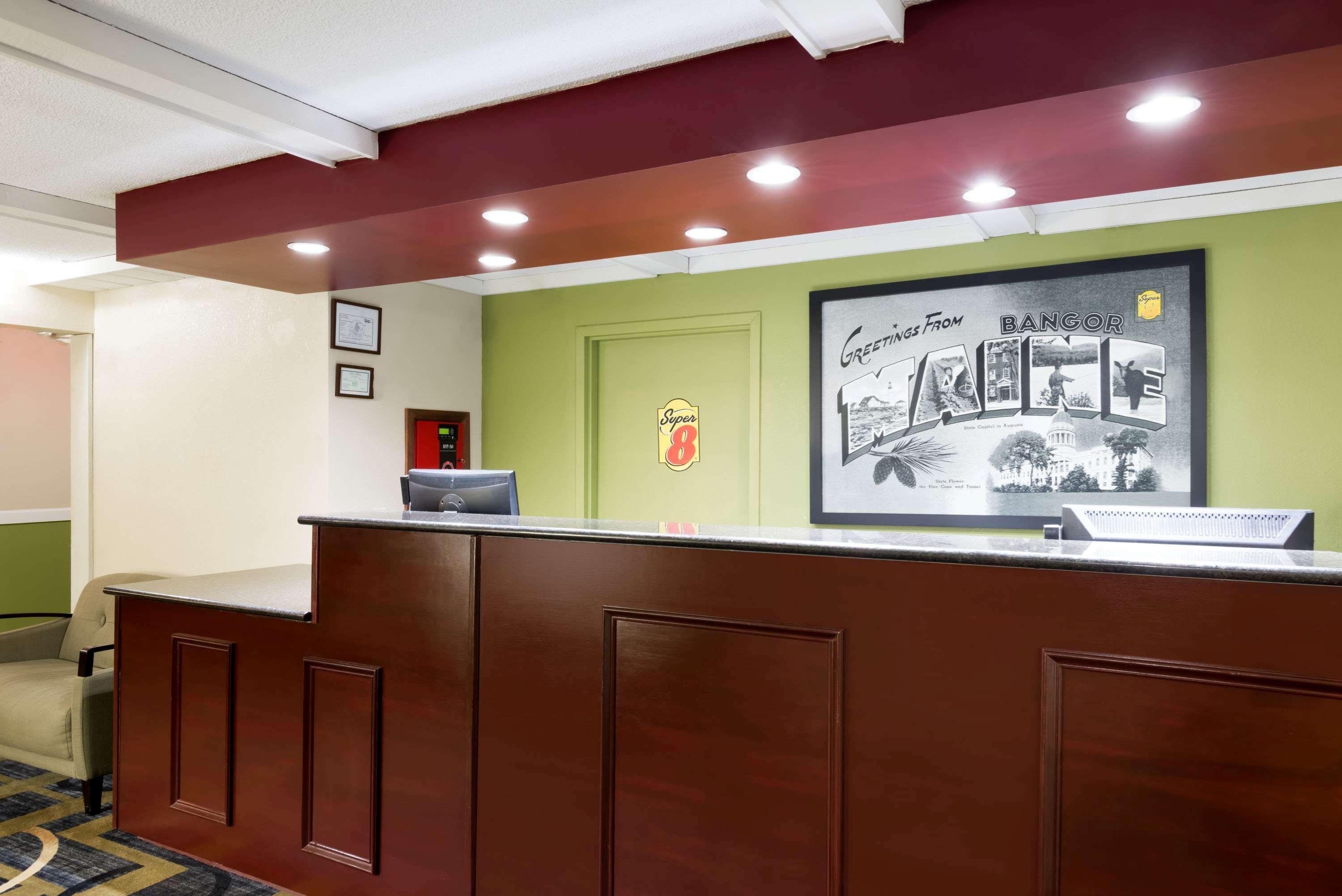 Super 8 By Wyndham Bangor Otel Dış mekan fotoğraf