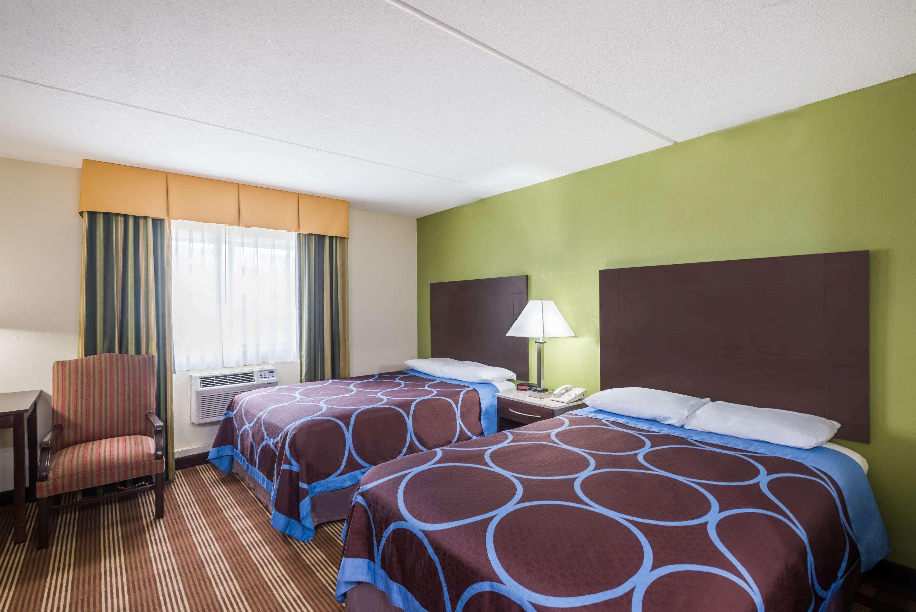Super 8 By Wyndham Bangor Otel Dış mekan fotoğraf