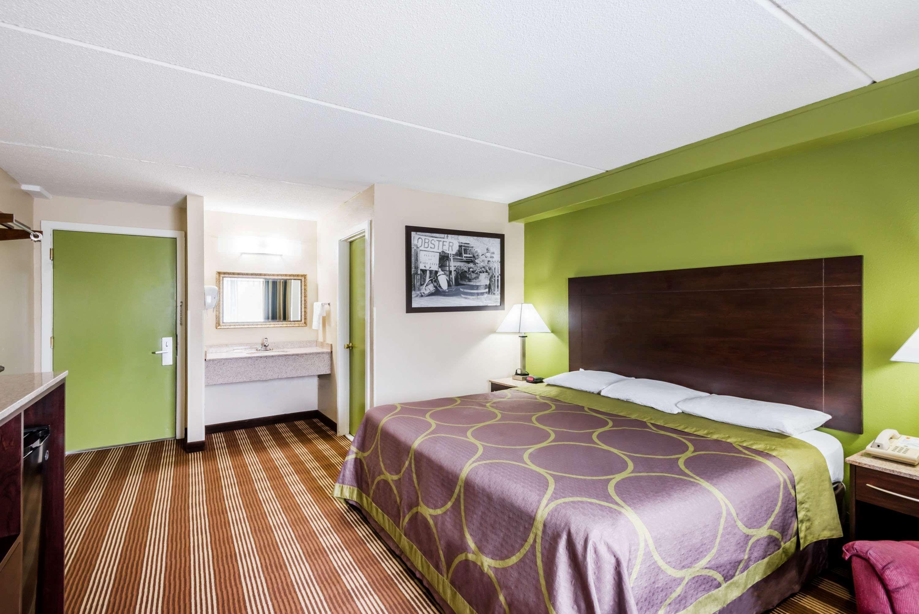 Super 8 By Wyndham Bangor Otel Dış mekan fotoğraf